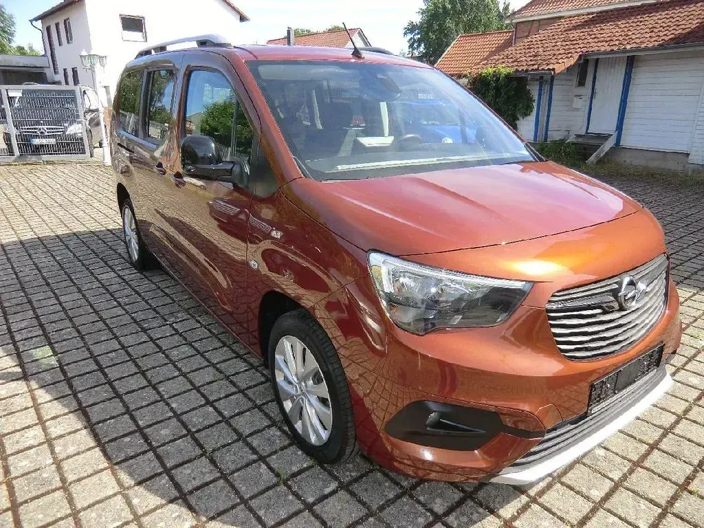 Gebraucht Opel Combo Life Ultimate 131 PS (96 kW) 2022 Grau Van / Kleinbus