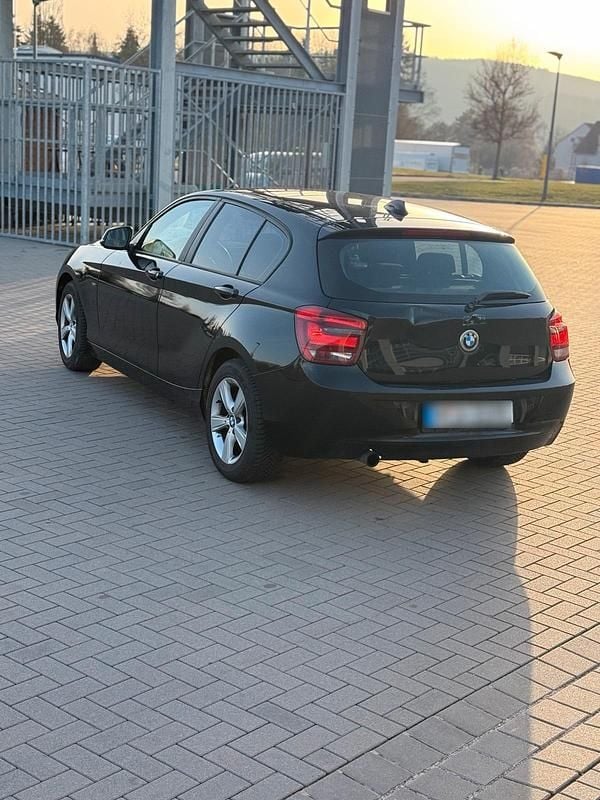 Gebraucht BMW 116 136 PS (100 kW) 2013 Schwarz Kleinwagen