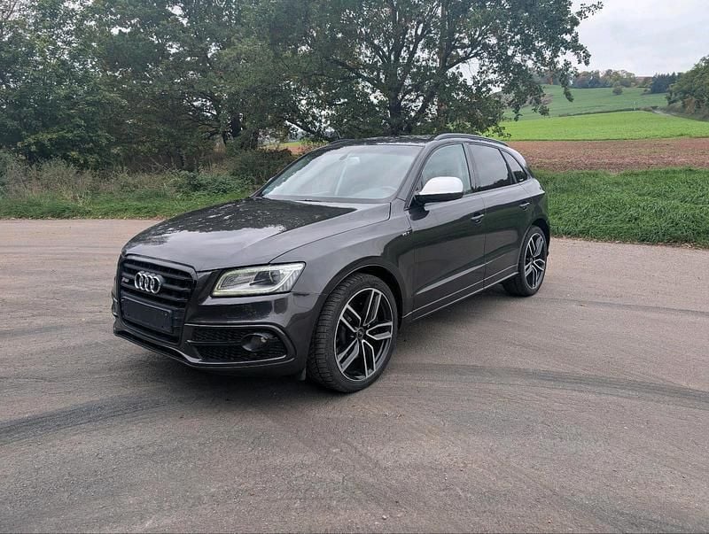 Grau Gebraucht 2015 Audi SQ5 SUV | 16.990 € (Superpreis) - Bild 1/4