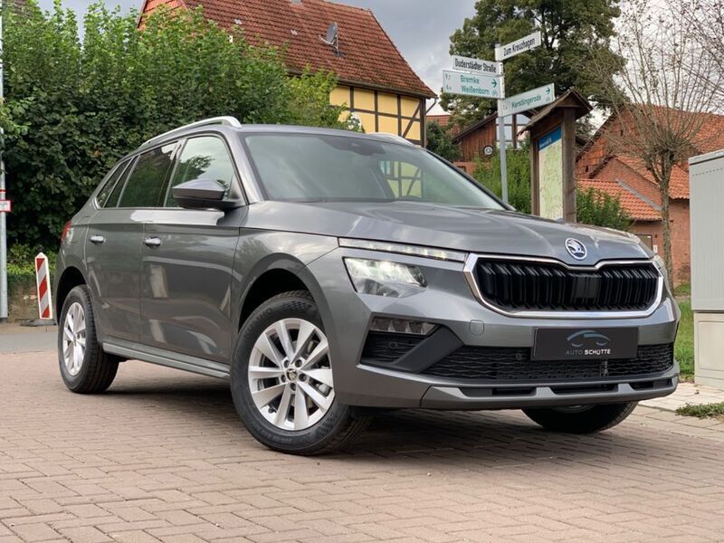 Graphitgrau metallic Neu 2024 Skoda Kamiq SUV | 29.999 € (Fairer Preis) - Bild 1/4