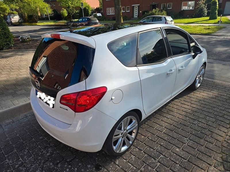 Second-hand Opel Meriva 120 CP (88 kW) 2012 Alb Monovolum