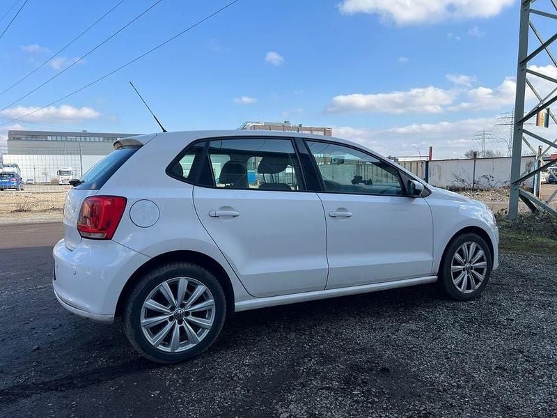 Gebraucht VW Polo Trendline 69 PS (50 kW) 2011 Weiß Kleinwagen