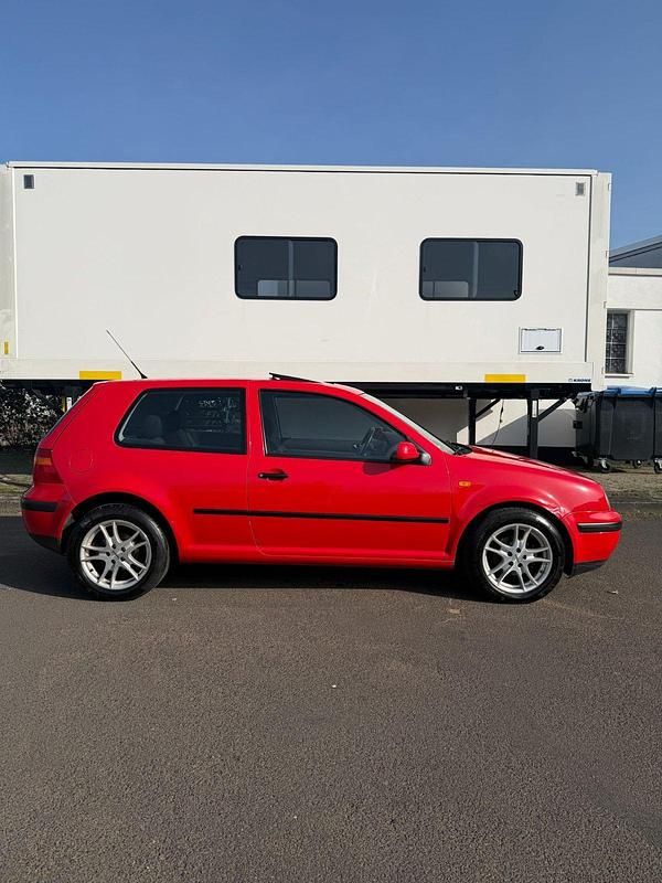 Gebraucht VW Golf III 75 PS (55 kW) 1999 Rot Limousine
