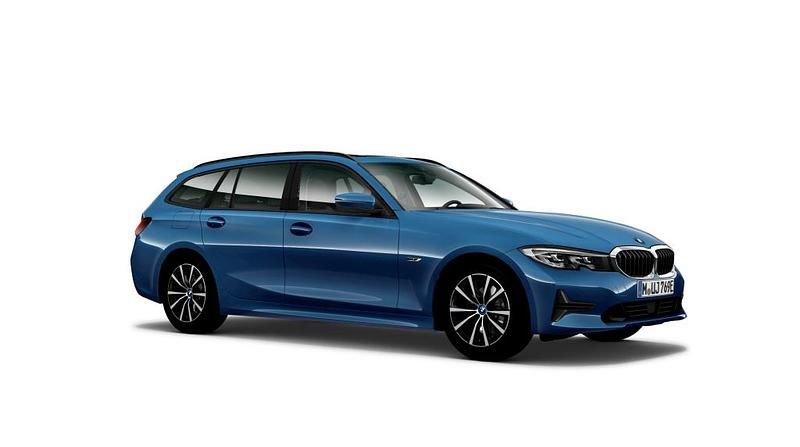 Gebraucht BMW 320 Advantage 163 PS (119 kW) 2022 Kombi