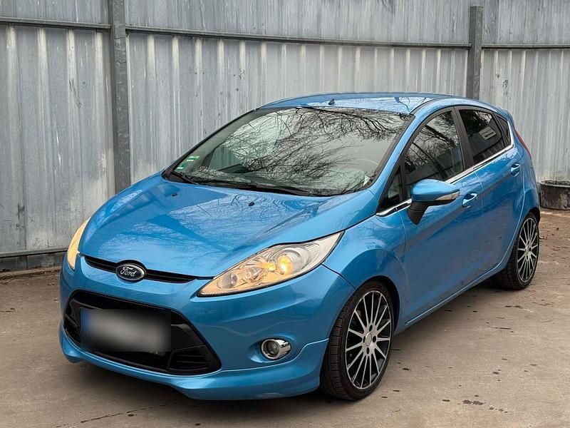 Blau Gebraucht 2010 Ford Fiesta ST-Line Kleinwagen | 2.500 € (Superpreis) - Bild 1/4