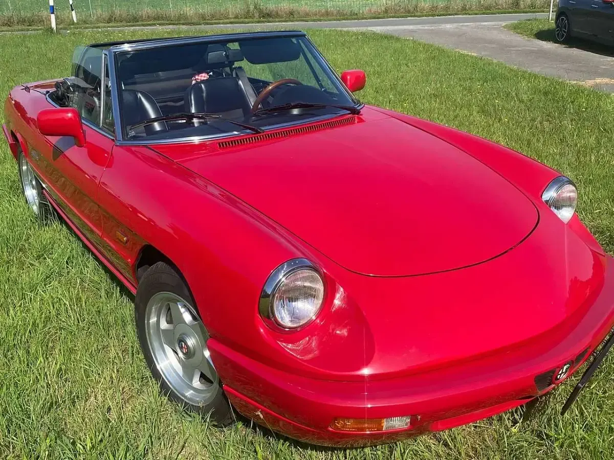 Gebraucht Alfa Romeo Spider 120 PS (88 kW) 1993 Rot Cabrio