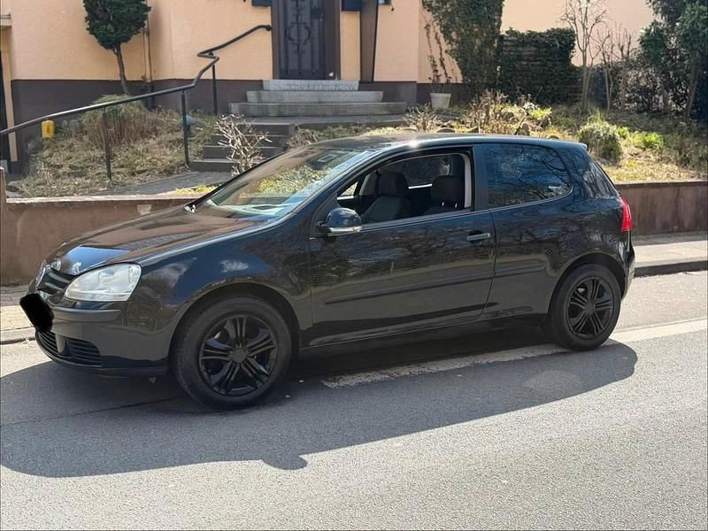 Gebraucht VW Golf V 75 PS (55 kW) 2005 Schwarz Kleinwagen