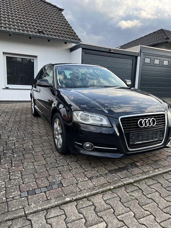 Schwarz Gebraucht 2010 Audi A3 Limousine | 3.299 € (Superpreis) - Bild 1/4