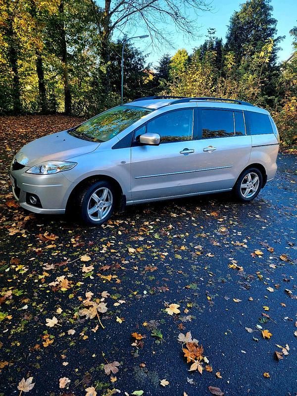 Gebraucht Mazda 5 116 PS (85 kW) 2010 Silber Van / Kleinbus