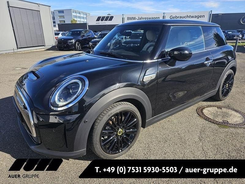 Schwarz Gebraucht 2022 Mini Cooper SE Kleinwagen | 17.290 € (Fairer Preis) - Bild 1/4