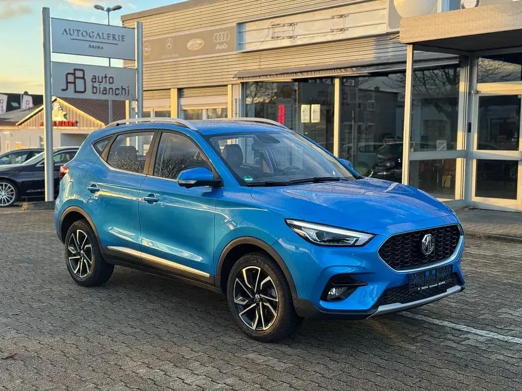 Gebraucht MG ZS Luxury 111 PS (81 kW) 2024 Blau SUV
