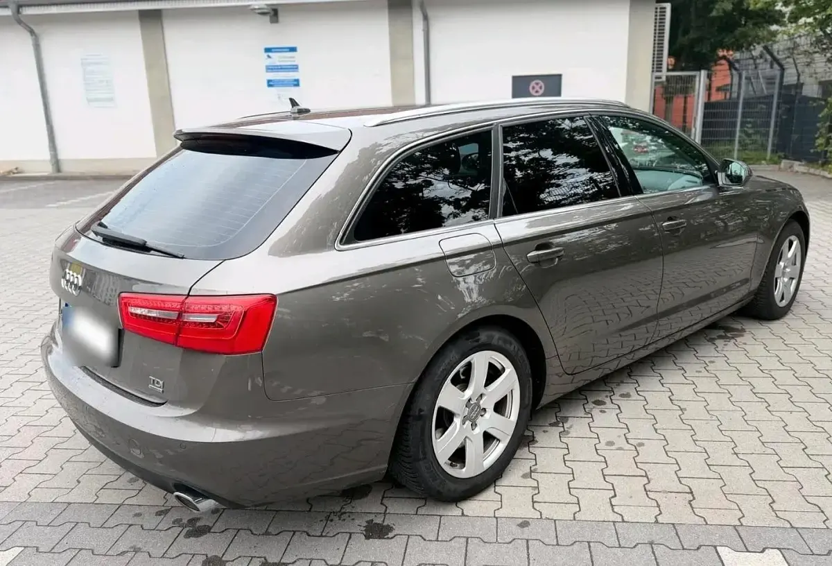 Gebraucht Audi A6 S-Line 245 PS (180 kW) 2012 Silber Kombi
