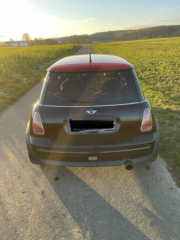 Gebraucht Mini ONE 90 PS (66 kW) 2001 Schwarz Kleinwagen