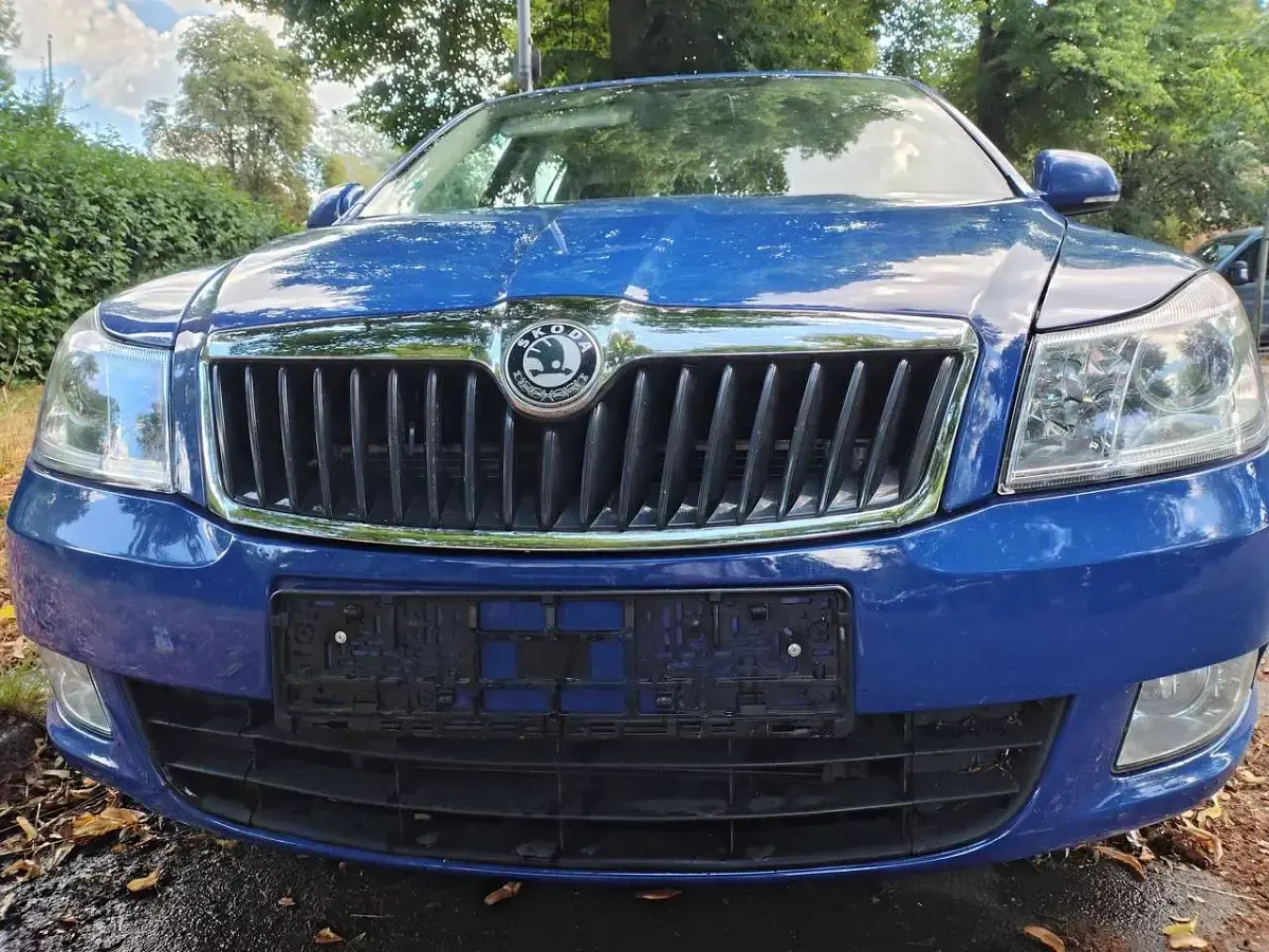Gebraucht Skoda Octavia Ambiente 105 PS (77 kW) 2009 Blau Kombi