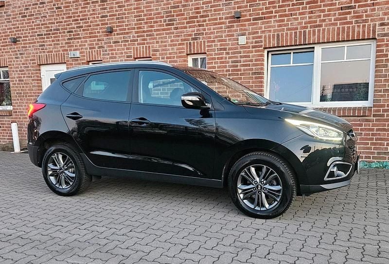 Gebraucht Hyundai Tucson 116 PS (85 kW) 2015 Schwarz SUV
