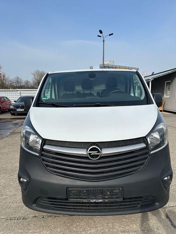 Gebraucht Opel Vivaro 140 PS (102 kW) 2015 Weiß Van / Kleinbus