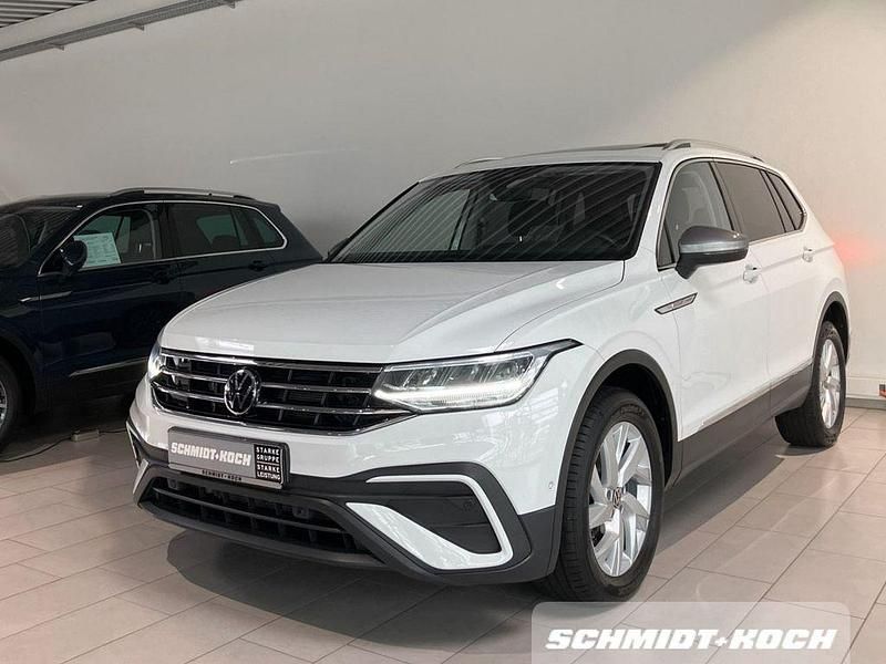 Gebraucht VW Tiguan Allspace Life 150 PS (110 kW) 2022 Weiß SUV