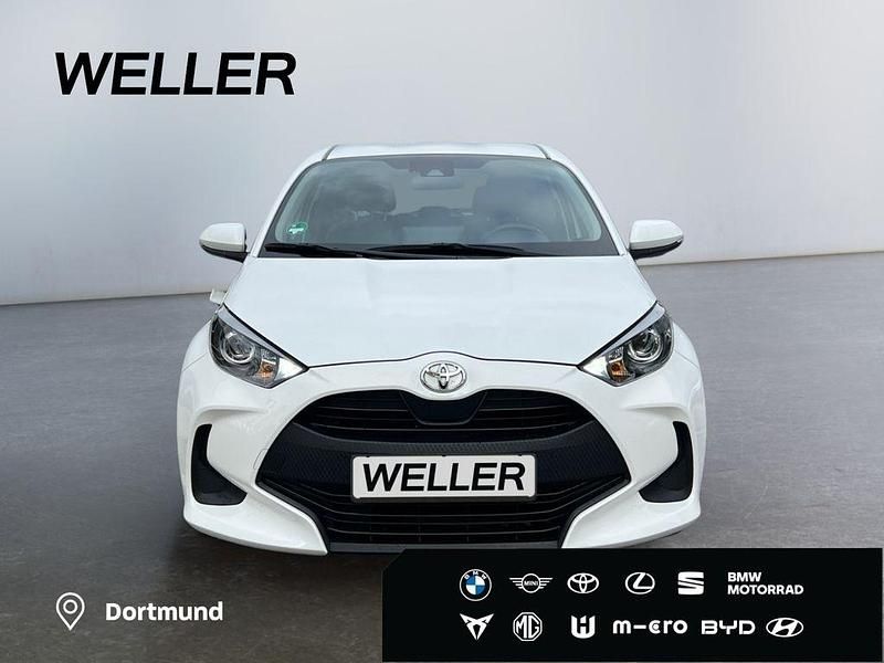 Gebraucht Toyota Yaris Comfort 72 PS (52 kW) 2022 Weiss Kleinwagen