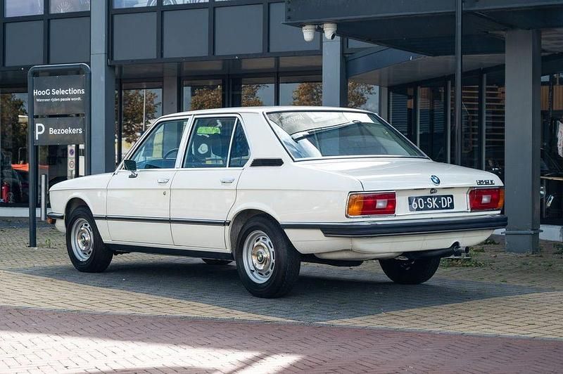 Gebraucht BMW 520 116 PS (85 kW) 1978 Weiß Limousine