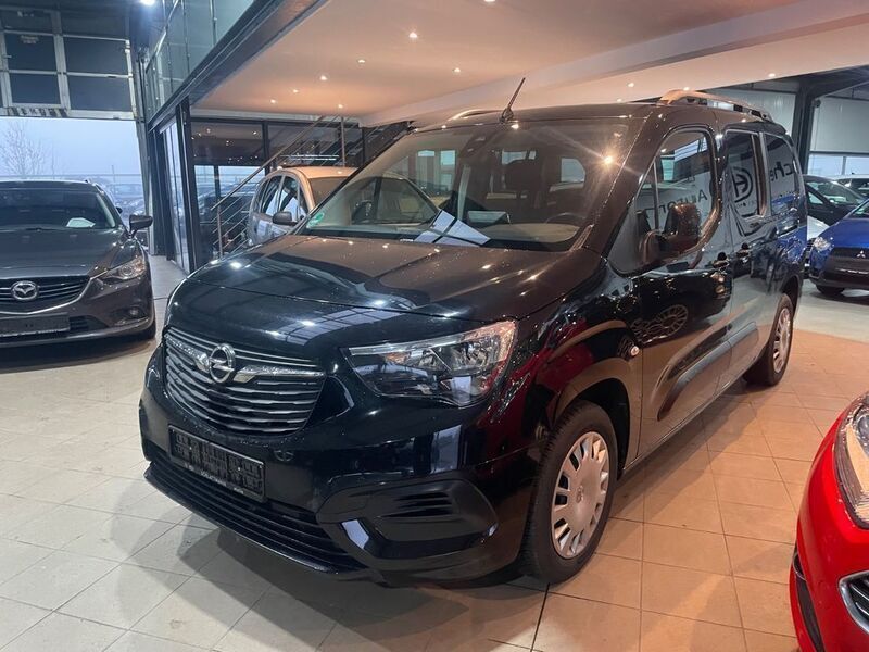 Schwarz Gebraucht 2019 Opel Combo Life Edition Van / Kleinbus | 13.490 € (Superpreis) - Bild 1/4