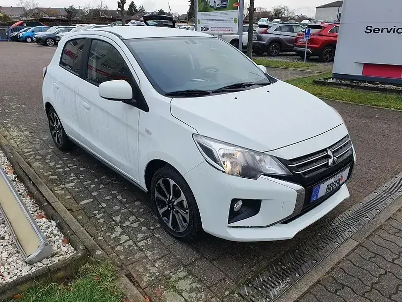 Usata Mitsubishi Space Star Select+ 80 CV (58 kW) 2021 Bianco Berlina