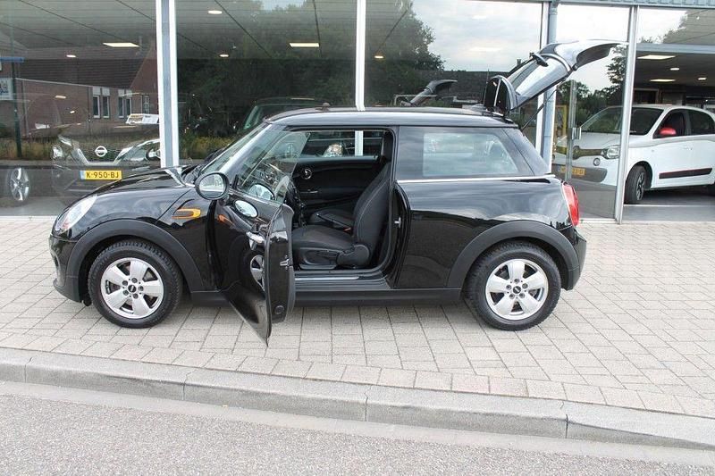 Gebraucht Mini One D Business 95 PS (69 kW) 2016 Schwarz Kleinwagen