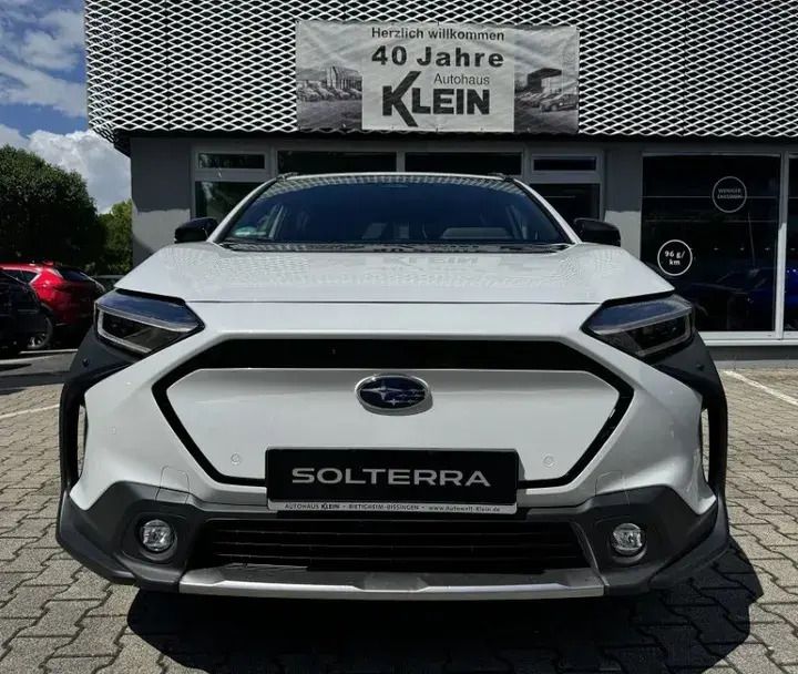 Plat.white prl. mica Gebraucht 2023 Subaru Solterra Platinum SUV | 39.900 € - Bild 1/4