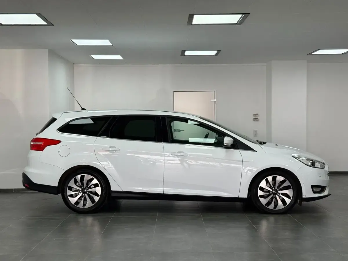 Gebraucht Ford Focus Titanium 150 PS (110 kW) 2015 Weiß Kombi