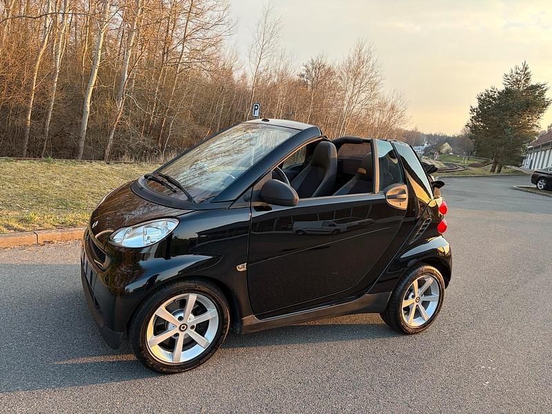 Gebraucht Smart ForTwo Cabrio 45 PS (33 kW) 2007 Schwarz Cabrio