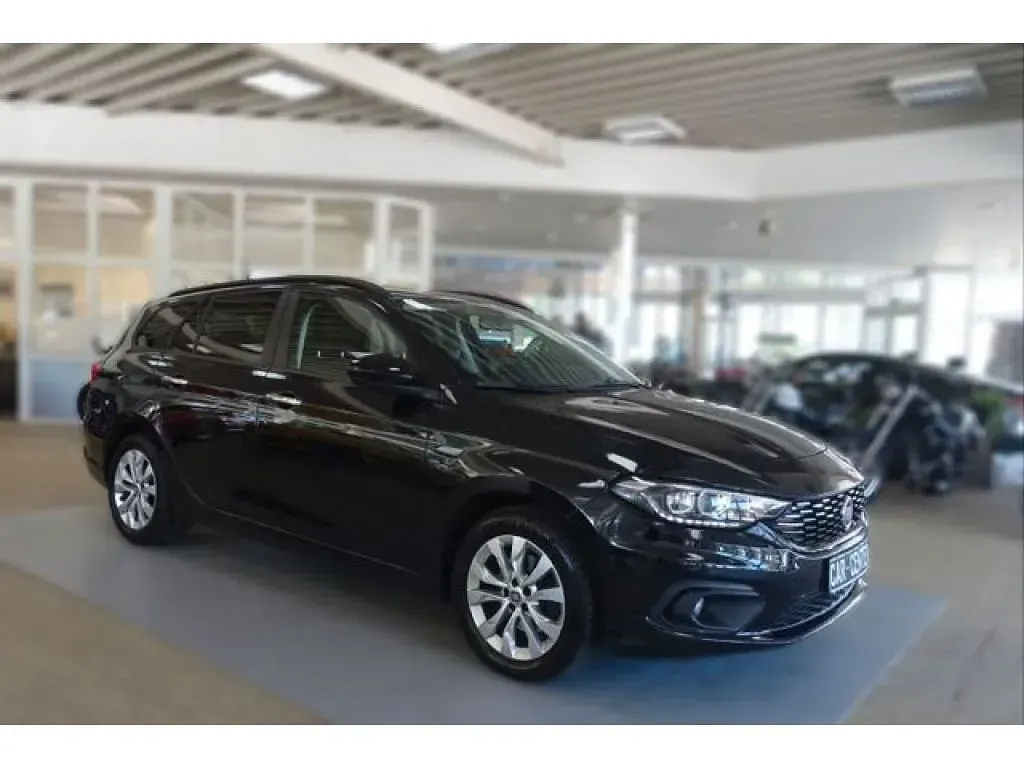 Gebraucht Fiat Tipo 110 PS (80 kW) 2017 Colore esterno (new nero (vr718 (metallic) Kombi
