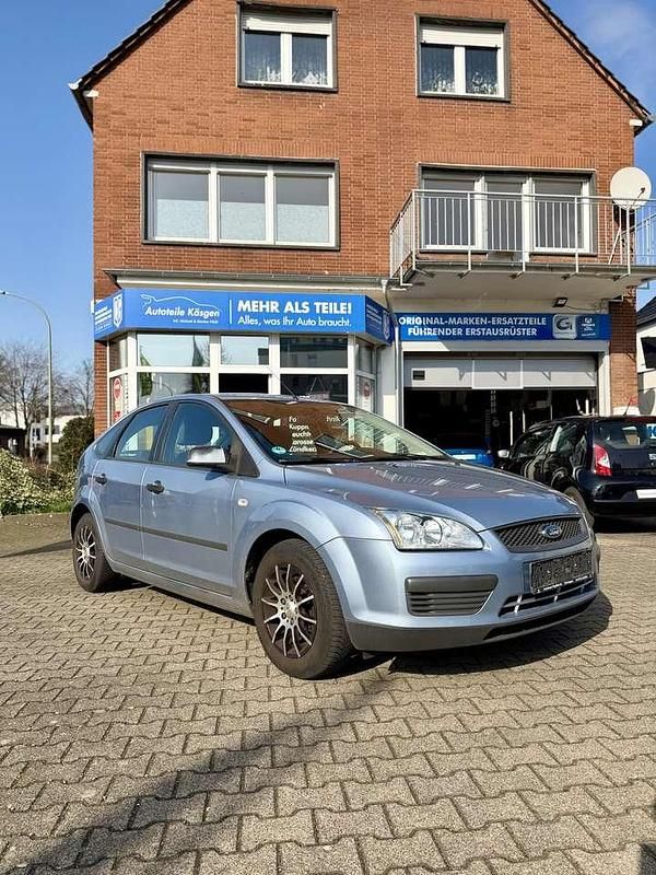 Gebraucht Ford Focus Trend 101 PS (74 kW) 2006 Tonic Kleinwagen