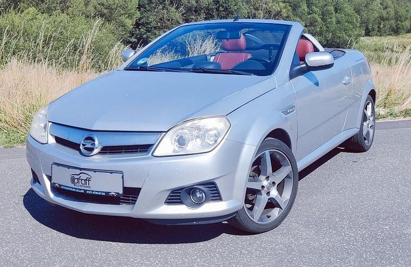 Silber Gebraucht 2007 Opel Tigra Edition Cabrio | 999 € (Guter Preis) - Bild 1/4