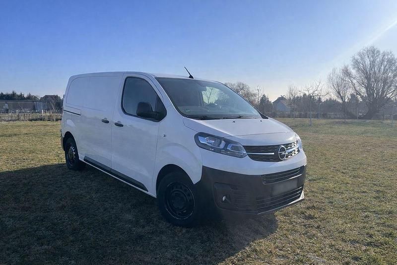 Grau Gebraucht 2019 Opel Vivaro Van / Kleinbus | 14.100 € (Guter Preis) - Bild 1/4