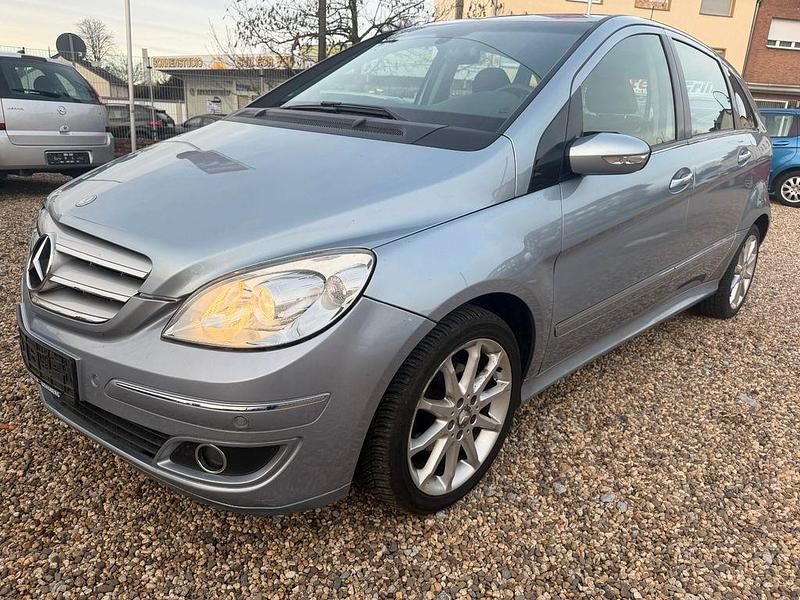 Gebraucht Mercedes B170 116 PS (85 kW) 2007 Amethyst metallic Van / Kleinbus