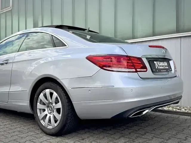 Gebraucht Mercedes E250 211 PS (155 kW) 2014 Silber Coupé