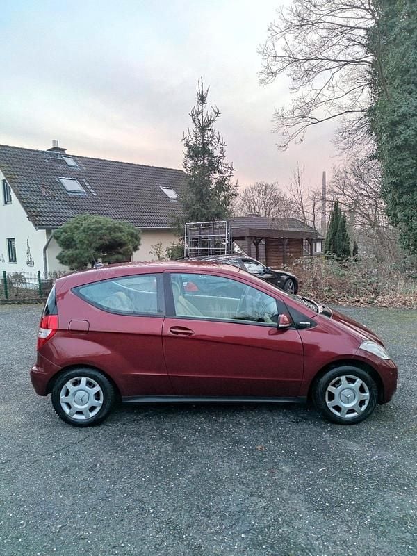 Gebraucht Mercedes A150 95 PS (69 kW) 2008 Rot Limousine