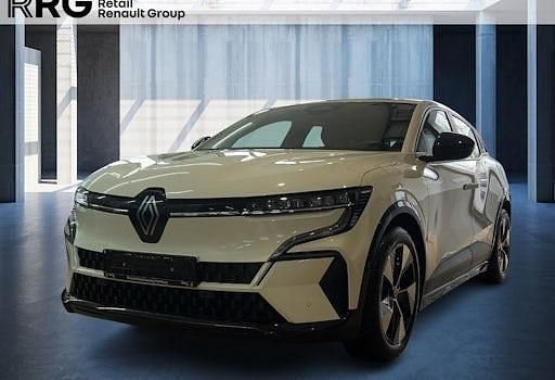 Gebraucht Renault Megane E-Tech Equilibre 160 kW (218 PS) 2022 Gletscherweiss Limousine