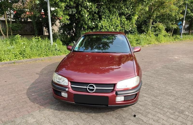 Rot Gebraucht 1998 Opel Omega Limousine | 1.999 € (Fairer Preis) - Bild 1/4