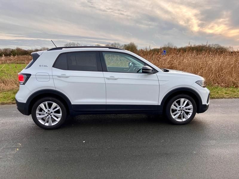 Weiß Gebraucht 2024 VW T-Cross Goal SUV | 24.599 € (Fairer Preis) - Bild 1/4