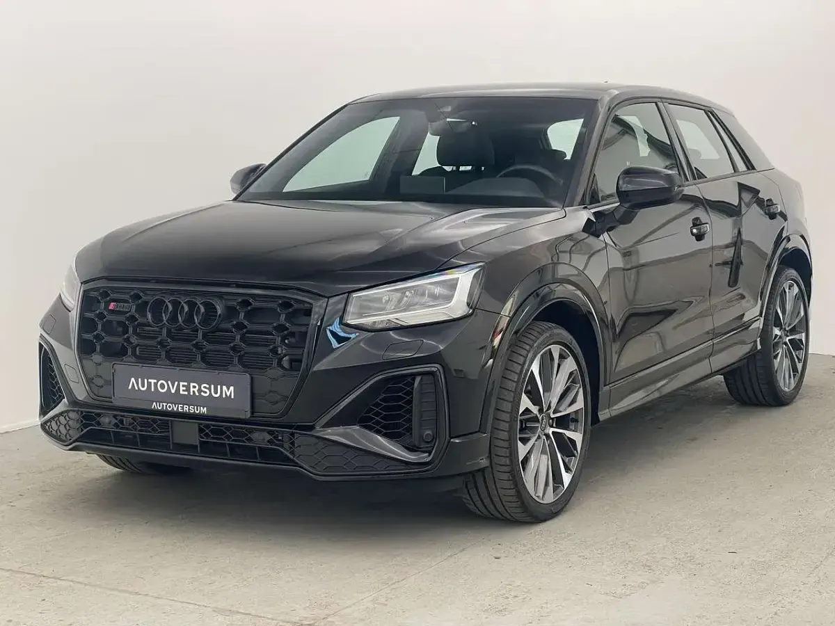 Gebraucht Audi SQ2 Sport 300 PS (220 kW) 2024 Mythosschwarz metallic SUV