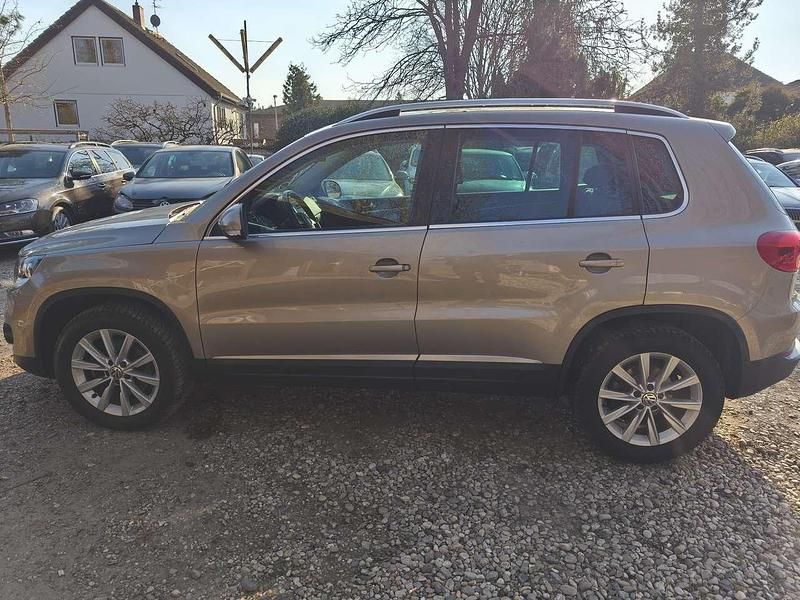 Gebraucht VW Tiguan Sport 160 PS (117 kW) 2012 Titanium beige metallic SUV
