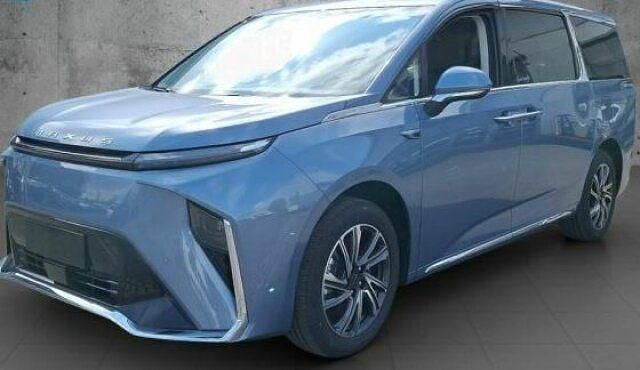 Gebraucht Maxus MIFA 9 180 kW (245 PS) 2024 Blau Van / Kleinbus