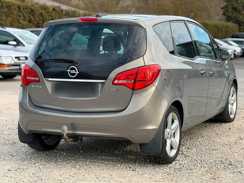 Gebraucht Opel Meriva 101 PS (74 kW) 2011 Andere farben Van / Kleinbus
