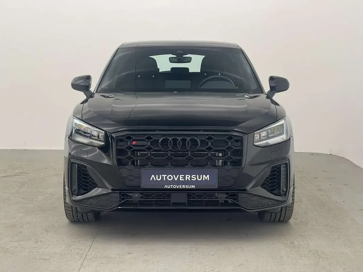 Gebraucht Audi SQ2 Sport 300 PS (220 kW) 2024 Mythosschwarz metallic SUV