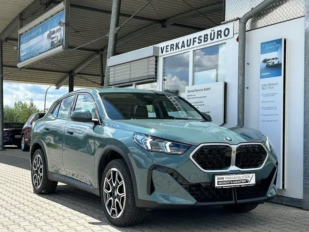 Gebraucht BMW X2 170 PS (125 kW) 2025 Grün SUV