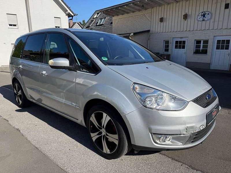 Gebraucht Ford Galaxy Ghia 140 PS (102 kW) 2009 Polarsilber metallic Van / Kleinbus