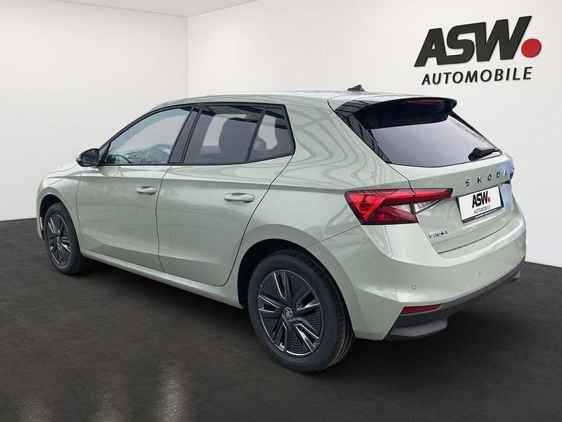 Neu Skoda Fabia 116 PS (85 kW) 2026 Timianogrün Limousine