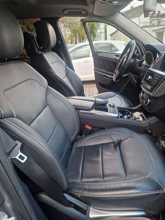 Gebraucht Mercedes GL500 435 PS (319 kW) 2014 Silber SUV