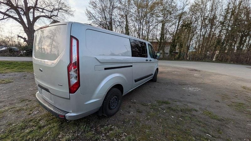Gebraucht Ford Transit Custom 131 PS (96 kW) 2019 Silber Kombi