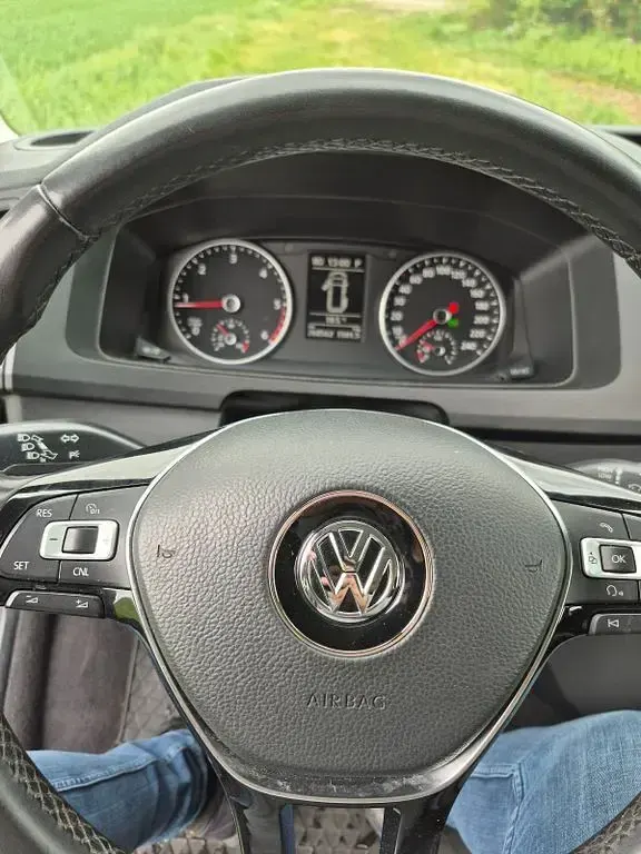 Używany VW T6 150 KM (110 kW) 2018 Czarny Van